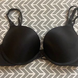 Victoria’s Secret Bombshell Bra 34B
